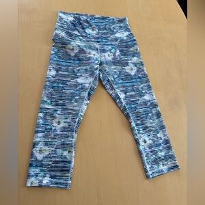 Lululemon Leggings size 12 cropped length
